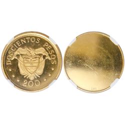 Bogota, Colombia, gilt brass reverse trial, proof 200 pesos, Eucharistic Congress (1968, "pope set")