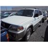 Image 1 : MITSUBISHI MONTERO 2000 T-DONATION