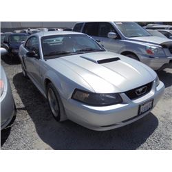 FORD MUSTANG GT 2001 T
