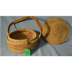 Indian grass woven basket with lid