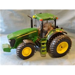 ERTL John Deere 7920 tractor w/ duals, 1/16 scale