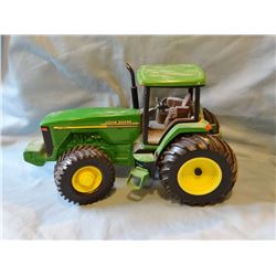 ERTL John Deere 8210 tractor, 1/16 scale