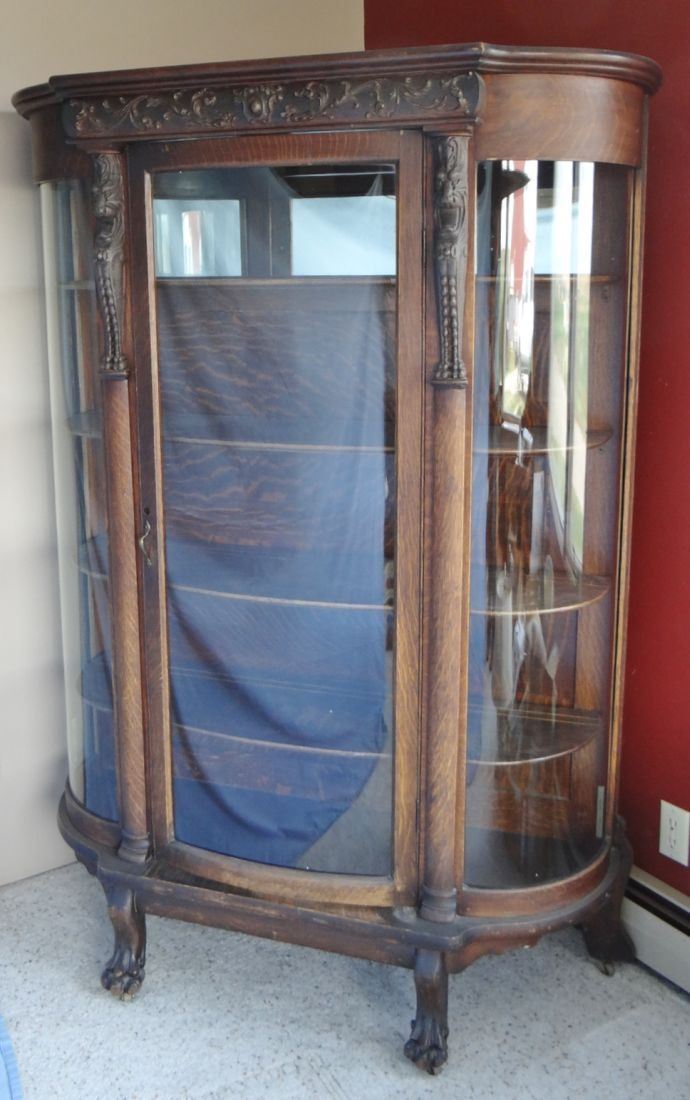 Oak Curved Glass China Cabinet Curved Door Panels Carved Lions