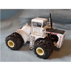Big Bud 16V-747 tractor, 1/64 scale, made by Die Cast Promotions