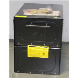 MAILBOX WITH KEYS-CORNER DAMAGE-ON CHOICE