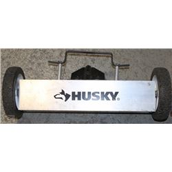 HUSKY WHEELED MAGNET-MISSING HANDLE