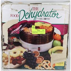 MR COFFEE FOOD DEHYDRATOR IN ORIGINAL BOX