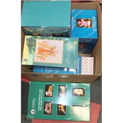 BOX OF CHRISTMAS DECOR INC TREE TOPPER,