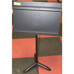 MANHASSET ADJUSTABLE BLACK SHEET MUSIC