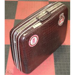 LARGE VINTAGE HARDSHELL SUITCASE