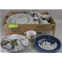 FLAT W/ LARGE COLLECTION OF COLLECTOR PLATES AND