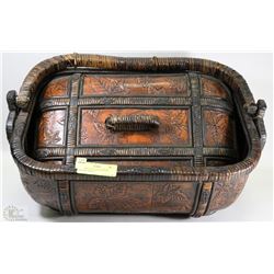 AUTUMN LEAF BASKET WITH WICKER HANDLE