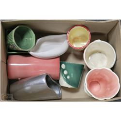 LARGE BOX OF VARIOUS VASES AND PLANTERS