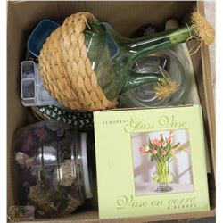 BOX OF ESTATE ITEMS INC A GLASS VASE