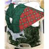 Image 1 : RUBBERMAID TOTE FULL OF CHRISTMAS ITEMS