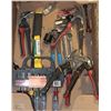 Image 1 : FLAT OF WRENCHS/SNIPS/NUT DRIVERS/ETC