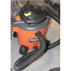RIDGID 5H - 12 GAL SHOP VAC