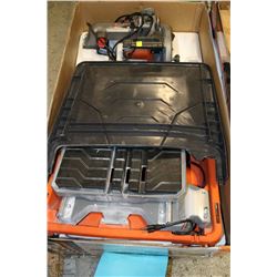 RIDGID 8" WET TILE PAVER SAW W/STAND - AS IS