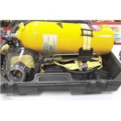 SCOTTS AIRPAK BREATHING  APPARATUS WITH CASE