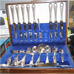 8PC SILVER DINNER SET IN BOX