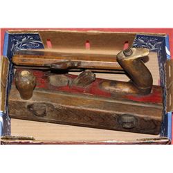 TWO VINTAGE WOOD WORKING MOLDING PLANES