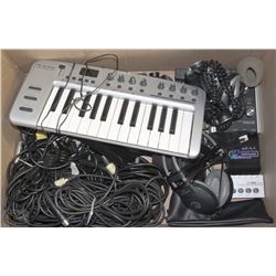 LARGE BOX W/PROFESSIONAL MUSICIAN