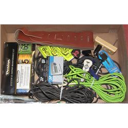 FLAT W/GUITAR ACCESSORIES INCL. PICKS,