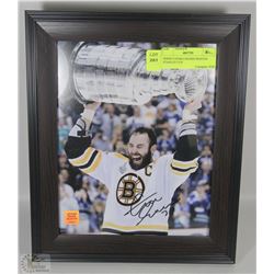 ZDENO CHARA SIGNED BOSTON STANLEY CUP