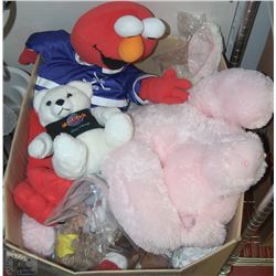 BOX OF 13 MEDIUM TO LARGE STUFFED ANIMALS AND 10