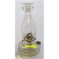 OLD VINTAGE OIL NIGHT LAMP