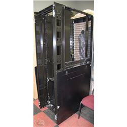 LARGE DELL COMPUTER SERVER CASE
