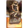 Image 1 : AUSTEN PROD SIGNED LOVERS SCULPTURE