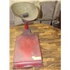 Image 1 : ANTIQUE MERCHANTS GENERAL STORE PLATFORM SCALE