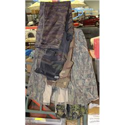 SET OF 4 CAMOUFLAGE HUNTING GEAR