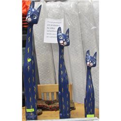 LARGE 3 CAT STATUES