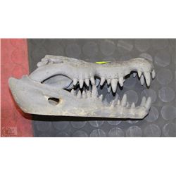 ALLIGATOR HEAD STATUE