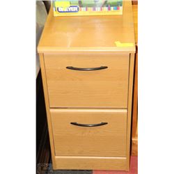 2 DRAWER WOODEN FILING CABINET 15"X20"X28"H
