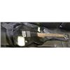 Image 1 : FIRST ACT BLACK ELECTRIC GUITAR W/STRAP