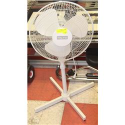 FACTO OSCILLATING FAN