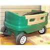 Image 1 : LITTLE TYKES GREEN WAGON