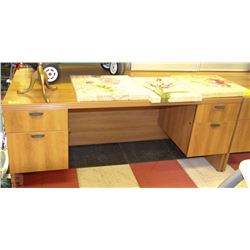 EXECUTIVE WOODEN DESK 71"X41"X30"H