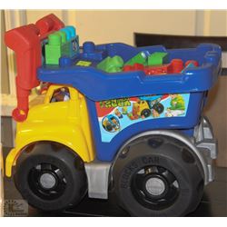 POWER DUMP TRUCK + 32PC LEGO SET