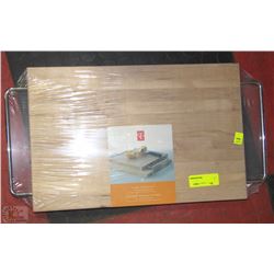 NEW MAPLE CUTTING BOARD