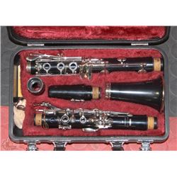 YAMAHA CLARINET IN CASE