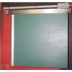 PHOTO / PAPER CUTTER MADE BY PREMIER TRIMMERS