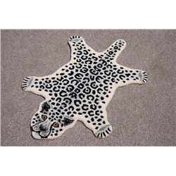 hand woven, Indian wool pile on cotton foundation Rug