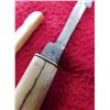 Image 10 : 10 Eskimo Tools & Carvings