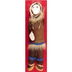 Eskimo Doll w/Clothes
