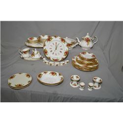 Selection of Royal Albert "Old Country Roses" china including six each of dinnerplates, side platea