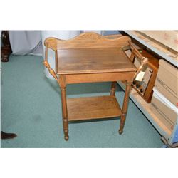 Canadiana washstand with double towel bars and backboard